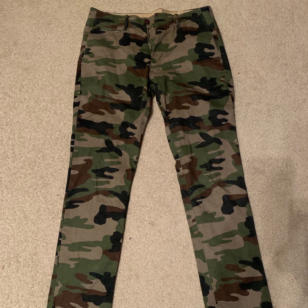 Gap Camouflage Pants size 31